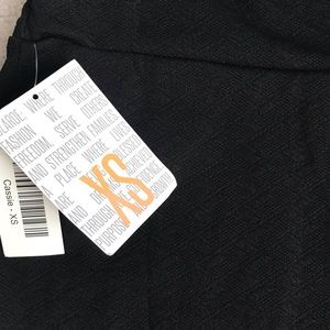 NWT LulaRoe SOLID BLACK Cassie Skirt